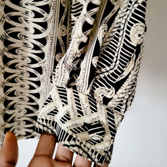 Vintage Tess 100% Silk Abstract Print Button Down Blouse Size L - Picture 8 of 12